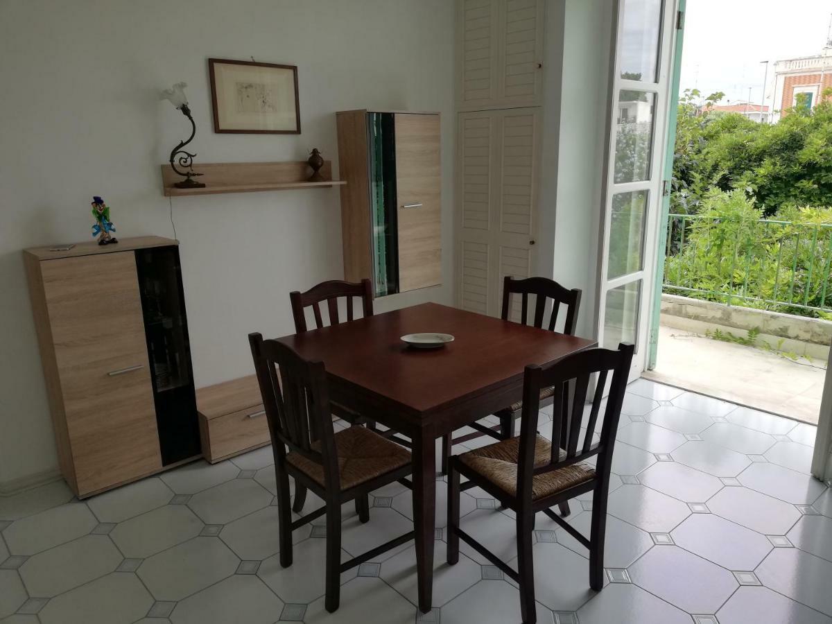 Villa Parisi Bari Luaran gambar