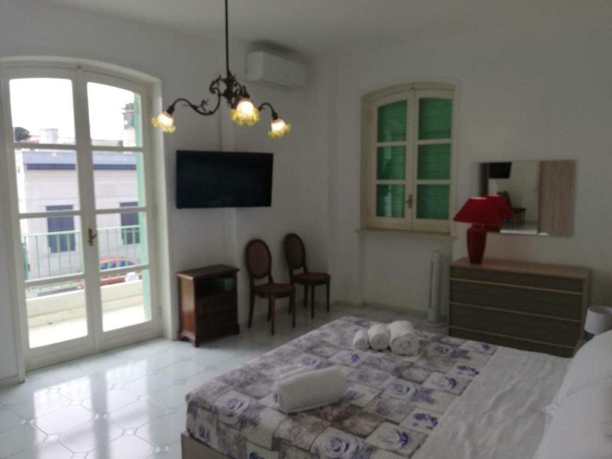 Villa Parisi Bari Luaran gambar