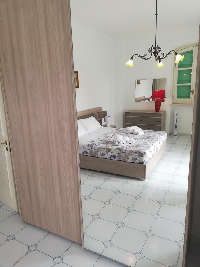 Villa Parisi Bari Luaran gambar