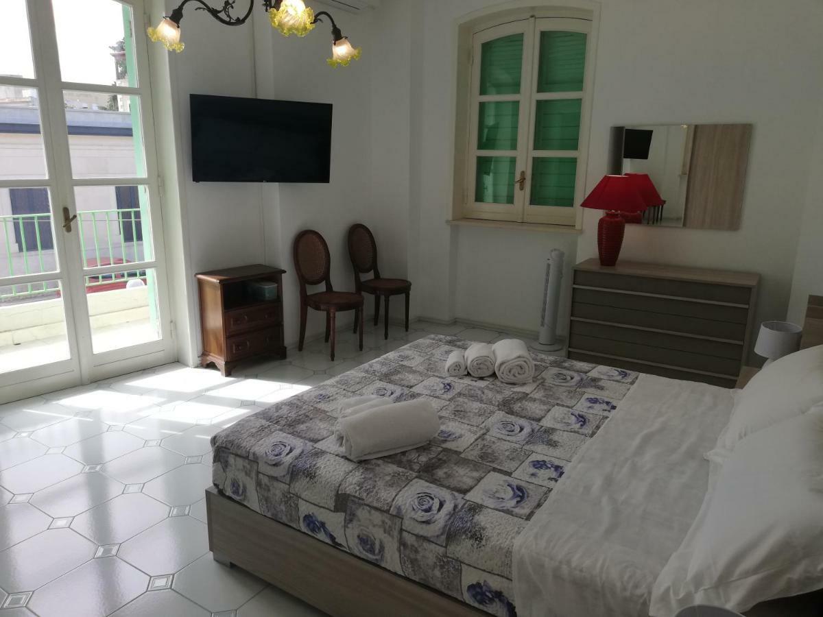 Villa Parisi Bari Luaran gambar